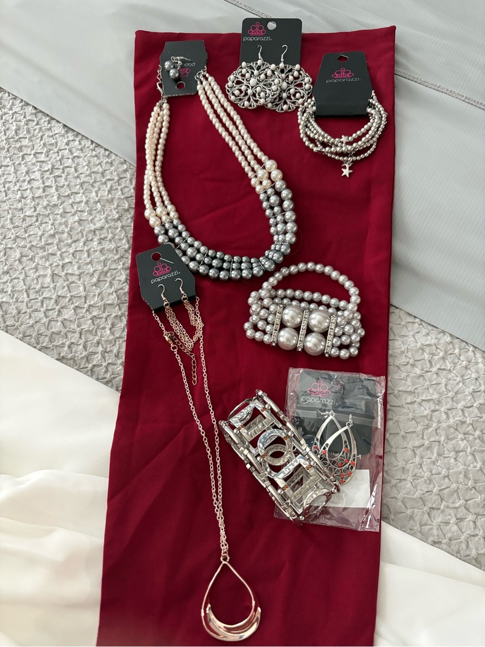 paparazzi Silver & Pearl Multi-Piece Fashion Jewelry Set